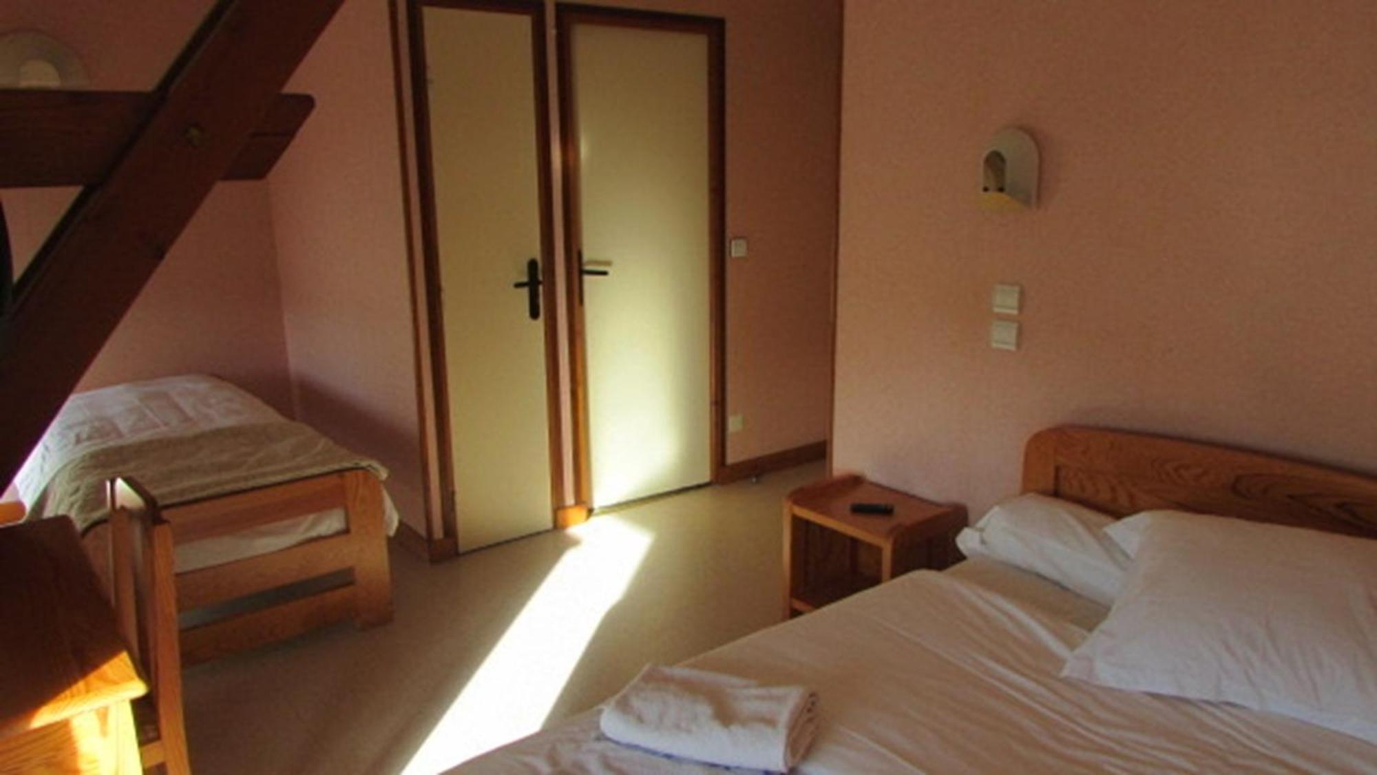Hotel Rod & Seve Propieres Habitación foto
